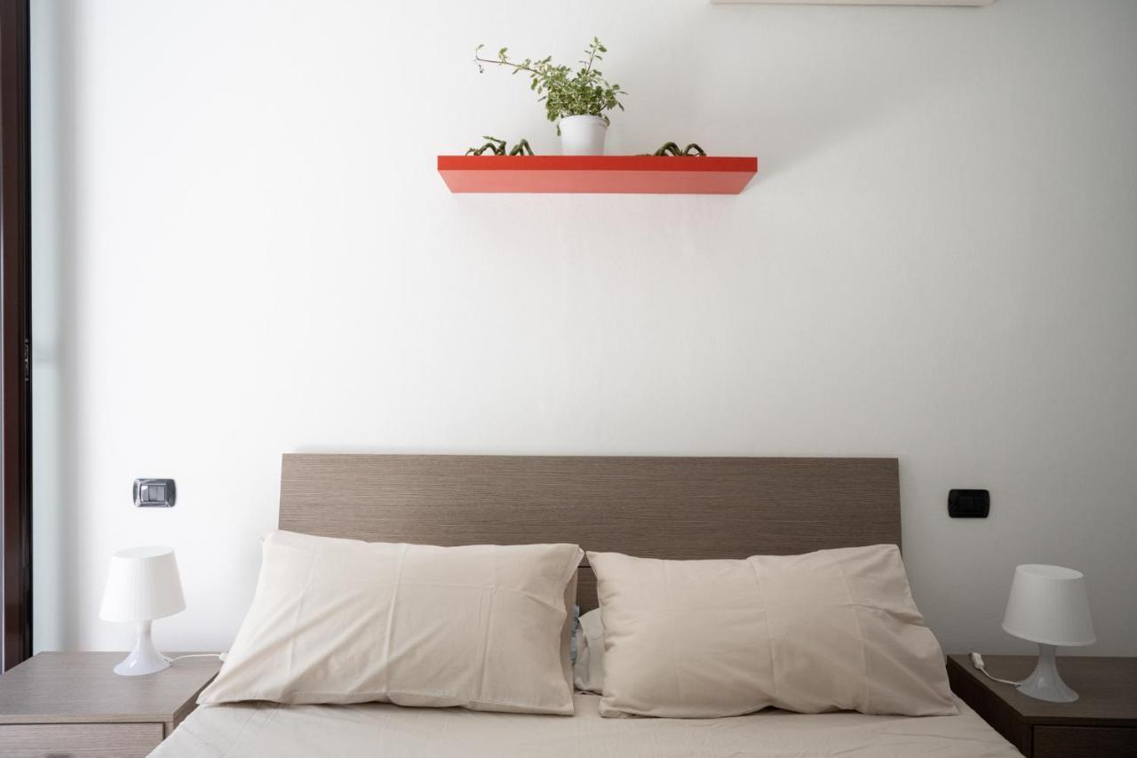 Fabio'S Bnb Apartment Milan Bagian luar foto