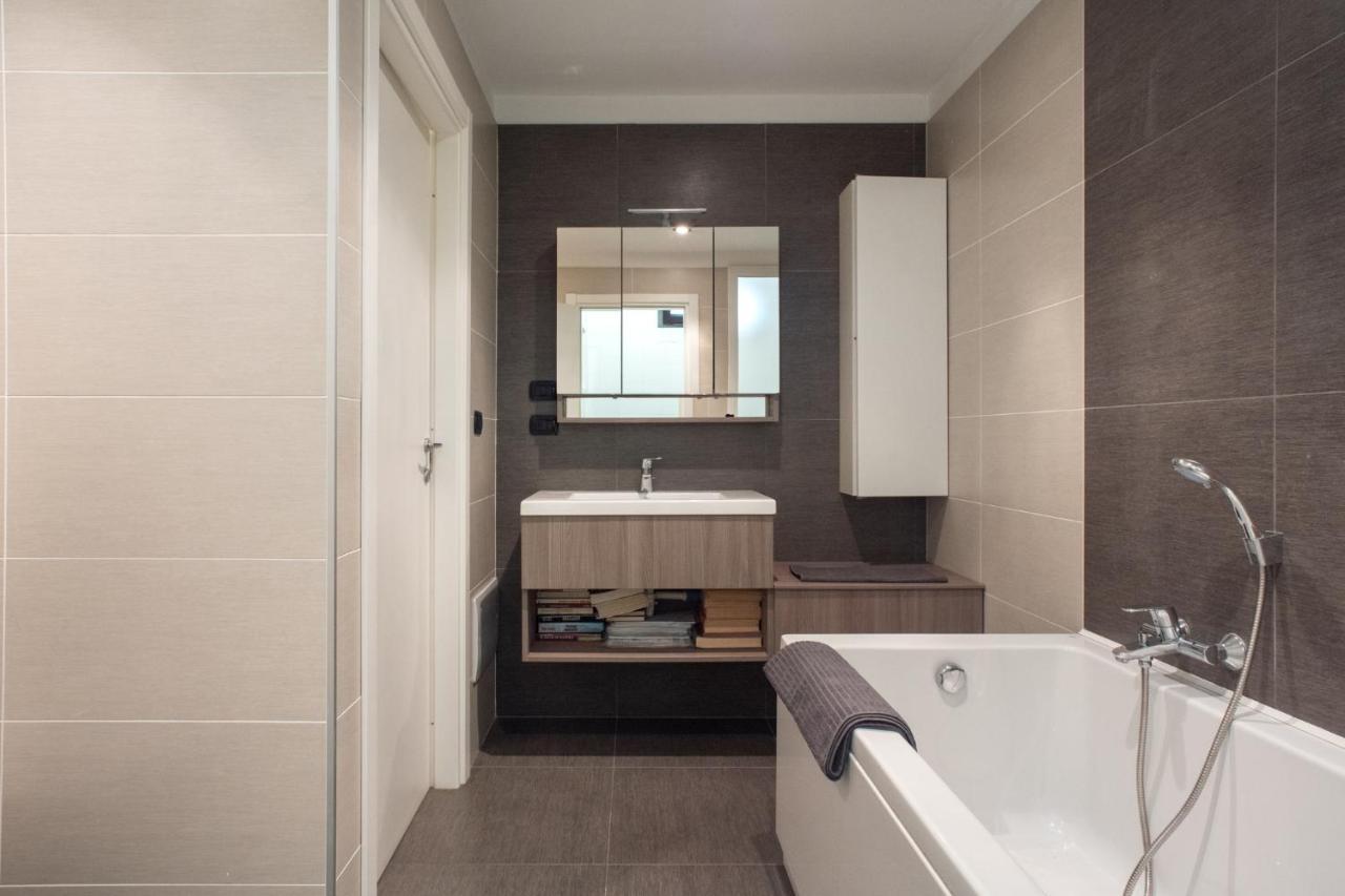Fabio'S Bnb Apartment Milan Bagian luar foto