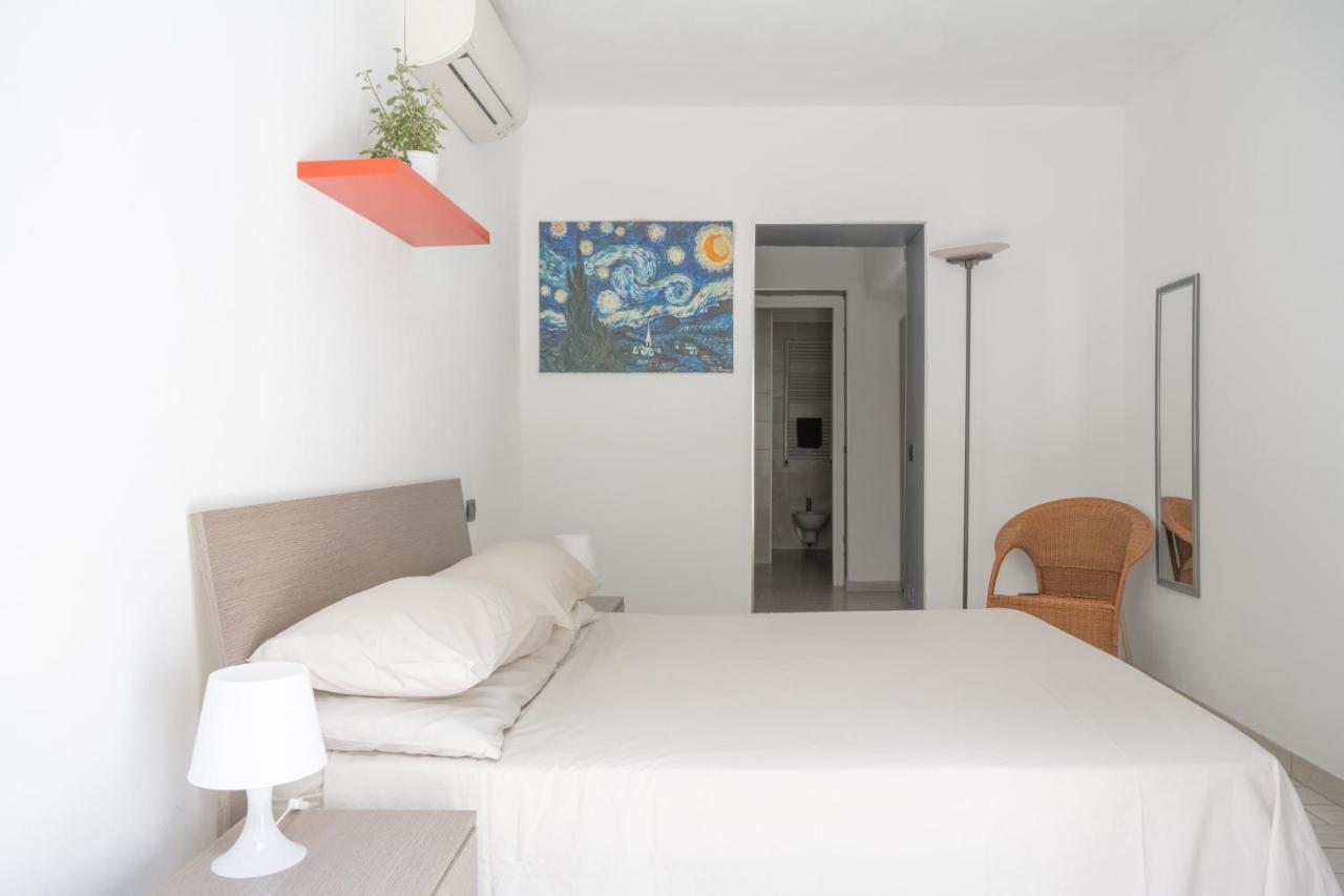 Fabio'S Bnb Apartment Milan Bagian luar foto