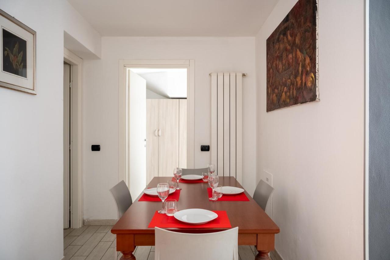 Fabio'S Bnb Apartment Milan Bagian luar foto