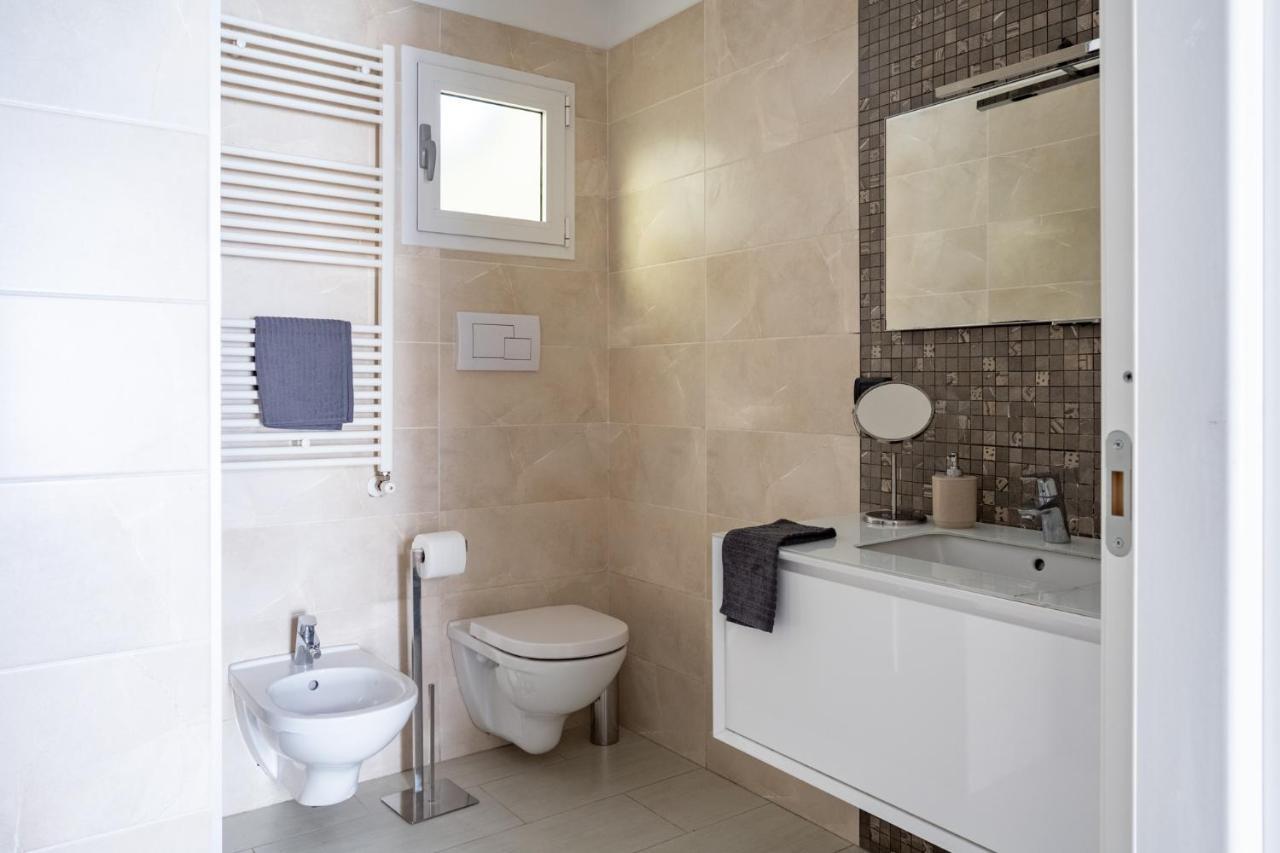 Fabio'S Bnb Apartment Milan Bagian luar foto